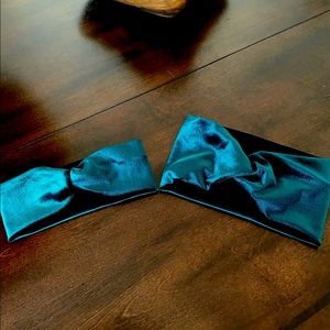 Green velvet head wrap